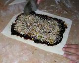 A picture of step 4 of Chocolate nuts puff.