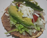 Foto del paso 6 de la receta: Tostadas de frijoles