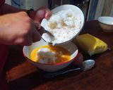 Foto langkah ke 2 dari resep Nasi Goreng Telur Mentega.