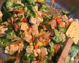 A picture of step 4 of Leftover stir fry, Bokkeum (볶음).
