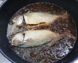 Foto langkah ke 5 dari resep Olahan dari Laut: Ikan Kembung Goreng Garing 🐟.