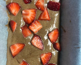 Foto del paso 1 de la receta: Bizcocho de chocolate y fresas light