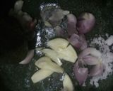 Foto langkah ke 2 dari resep Telur masak kecap.