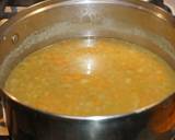Foto del paso 2 de la receta Sopa de arvejas secas partidas con tostadas de queso de cabra. Jon Style