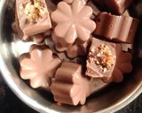 A picture of step 5 of Coconut masala flavour Chocolate.
