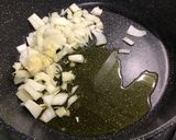 Une image de l'étape 7 de Pois chiches bruns aux tomates, oignon et épices.