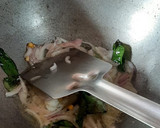 A picture of step 3 of Rava Upma.