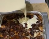 Foto langkah ke 4 dari resep Chocolate Croissant Pudding.