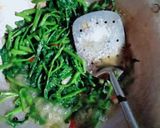 Foto langkah ke 4 dari resep Tumis Kangkung.