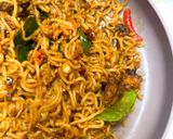 Foto langkah ke 3 dari resep 71. Mie laut pedas (resep by Meldy).