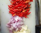 Foto langkah ke 2 dari resep Tumis Kangkung Saos Tiram.