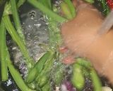 Foto langkah ke 1 dari resep Tumis Sayur Jengger.