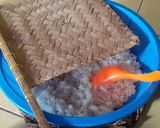 Foto langkah ke 3 dari resep Memasak Nasi Putih Pakai Asepan dan seeng ala tradisional.