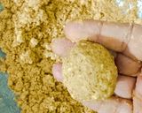A picture of step 8 of Soybean flour laddu.