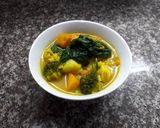Foto del paso 4 de la receta: Sopa de verduras y pollo