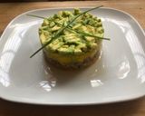 Foto del paso 4 de la receta: Tartar de atún y pulpo con aguacate y mango