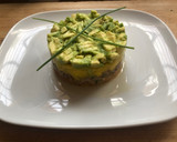 Foto del paso 4 de la receta: Tartar de atún y pulpo con aguacate y mango
