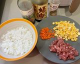 รูปขั้นตอนการทำที่ 1 ของ ข้าวหน้าหมูสับผัดข้าวโพด
