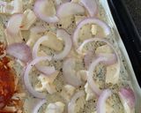 Hình bước làm 4 của món Pizza Mỏng Giòn nhân Cá Hồi Xông Khói - Smoked Salmon Flatbread Pizza