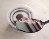 Foto langkah ke 7 dari resep Puding Zebra.