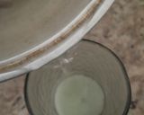 Foto langkah ke 1 dari resep Strawberry Matcha Latte.