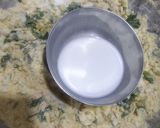 A picture of step 2 of Green garlic thepla.