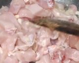 Foto langkah ke 2 dari resep Tumis Ayam Kecap Cabe Rawit.