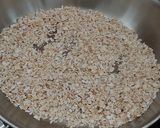 Foto langkah ke 1 dari resep Oatmeal goreng.