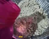 A picture of step 5 of Bajra Methi Bhakhri (Pearl Millet Flour Methi Bhakhri).
