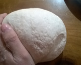 Foto del paso 4 de la receta: Pizza fácil y rápida de atún y cebollas caramelizadas