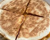 รูปขั้นตอนการทำที่ 3 ของ Calimex style Prawn or chicken quesadilla เคซะทีย่า กุ้ง หรือไก่