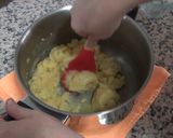 Foto del paso 5 de la receta: Buñuelos rellenos de crema pastelera