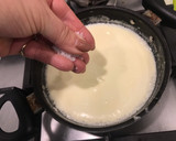 Foto del paso 2 de la receta: Salsa de crema rosada
