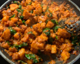A picture of step 7 of Saag Aloo.