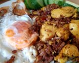 รูปขั้นตอนการทำที่ 3 ของ อกไก่ผัดขมิ้นสมุนไพรไข่ดาวกรอบ Spicy Tumeric Chicken🌶️ 🐓 🍳