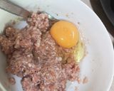 รูปขั้นตอนการทำที่ 1 ของ หมูก้อนหัวหอม เบบี้ควินัว