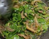 Foto langkah ke 5 dari resep Kering Daun Melinjo & Ikan Asin Jambrong (793).