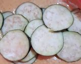 A picture of step 2 of Baingan Pakora.