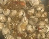 Foto langkah ke 3 dari resep Kerang dara saos lada hitam.
