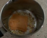玉米濃湯 想要濃郁湯頭 起司與牛奶是必須的（如果沒有牛奶無糖豆漿也行喔！的食譜步驟1照片