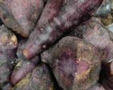 A picture of step 1 of Black carrot halwa.