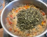 Une image de l'étape 25 de Soupe de lentilles aux tomates, poivrons et bouillon de gambas.