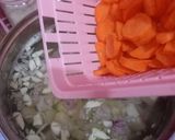 Foto langkah ke 4 dari resep Sayur SOP simpel.
