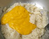 A picture of step 4 of Mango Sheera.