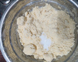 பிரஷர் குக்கரில் பேக்கரி ஸ்டைல் ​​பிஸ்கட் ரெசிபி ஸ்டேப் 3 புகைப்படம்