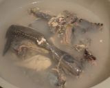 麻油烏雞湯的食譜步驟1照片