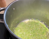 Foto del paso 2 de la receta: Crema fría de espárragos verdes con tomates secos