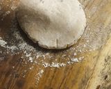 A picture of step 2 of Masala thepla.