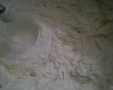 Foto langkah ke 2 dari resep Butter Cream.