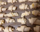 Sós-sajtos-vajas kifli😊 recept fázis 7 fotója